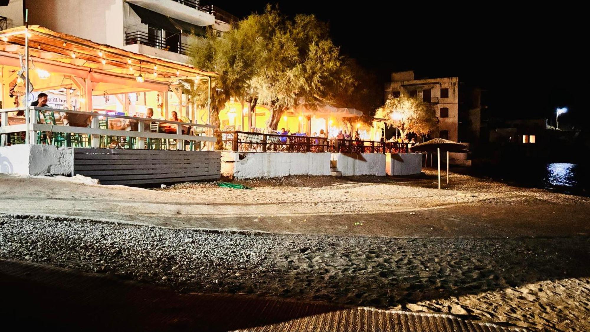 Nefeli Hotel Ágios Kírykos Dış mekan fotoğraf