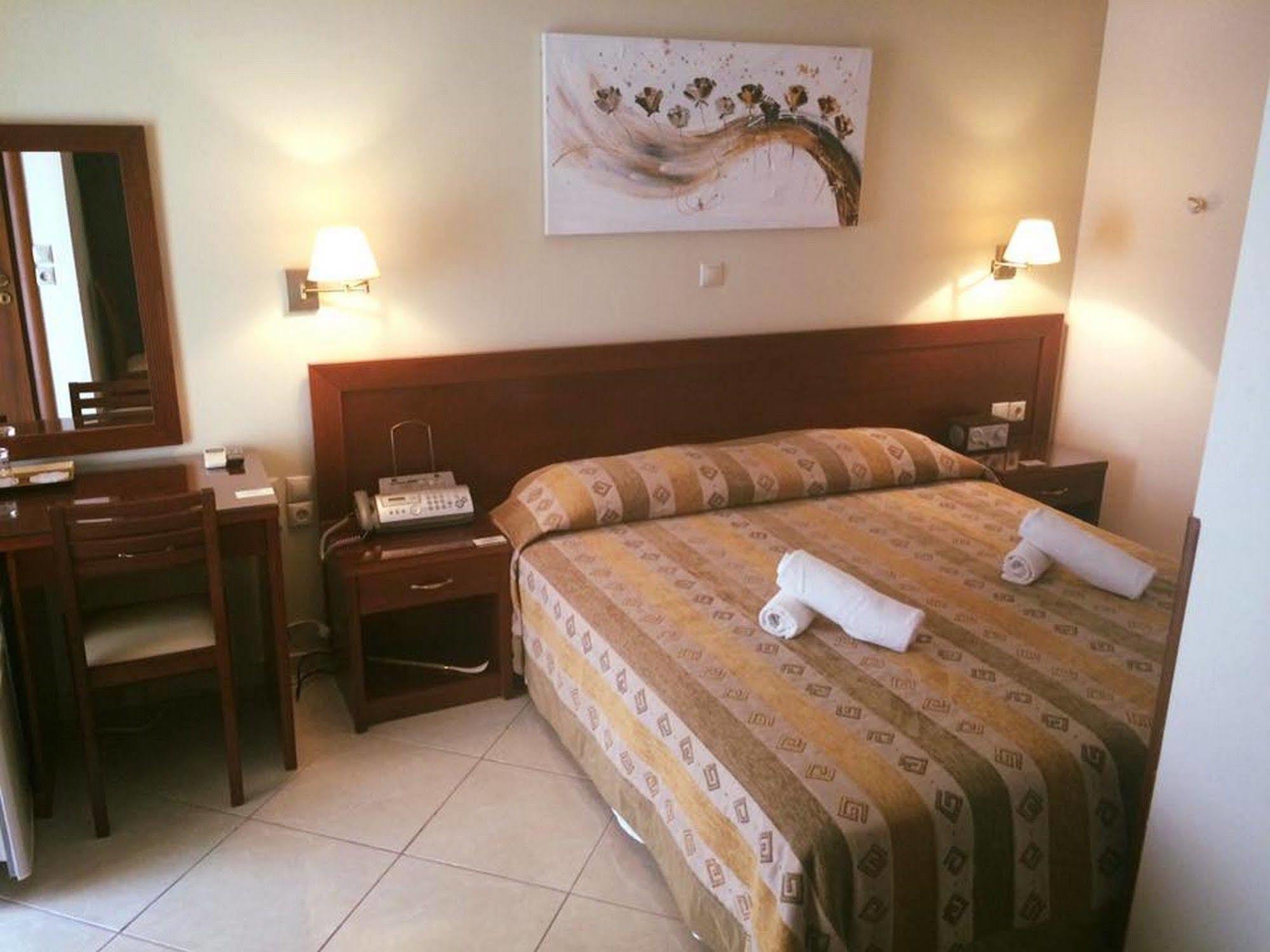 Nefeli Hotel Ágios Kírykos Dış mekan fotoğraf